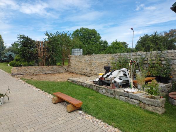 Stavba nové pergoly a bourání staré 20.7.2024 — 7