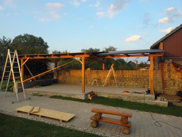 Stavba nové pergoly a bourání staré 20.7.2024 — 29