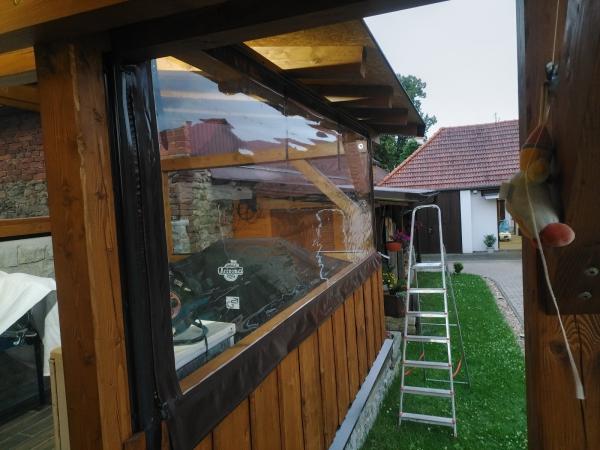 Stavba nové pergoly a bourání staré 20.7.2024 — 49